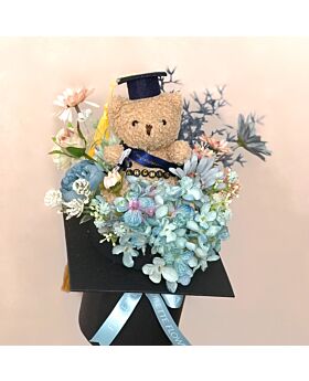 Toga Bear karangan bunga