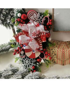 Candy Wreath Red White Xmas
