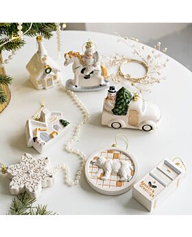 Classic English Ornaments Xmas